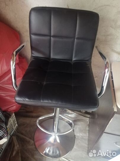Стул визажиста/бровиста барный
