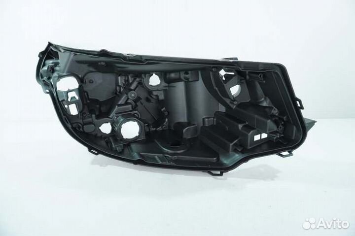 Корпус фары правый Land Rover Discovery 5
