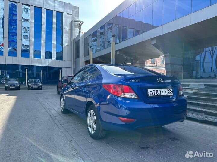 Прокат аренда автомобиля Hyndai Solaris