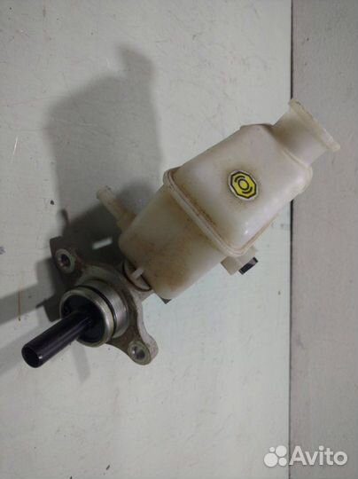 Главный тормозной цилиндр Kia Ceed 1