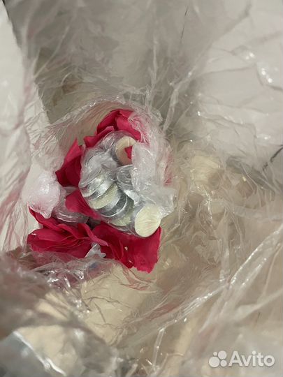 Свечи и лепестки