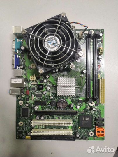 Материнская плата с процессором