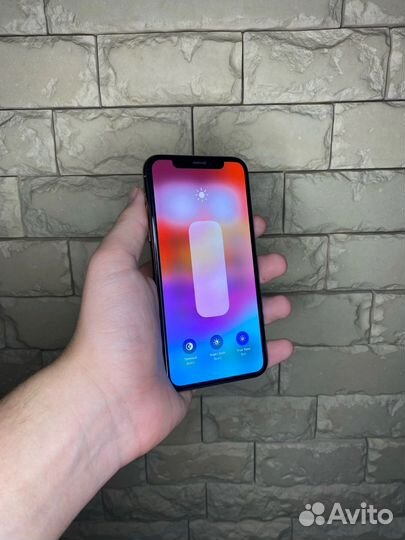 iPhone Xs, 64 ГБ