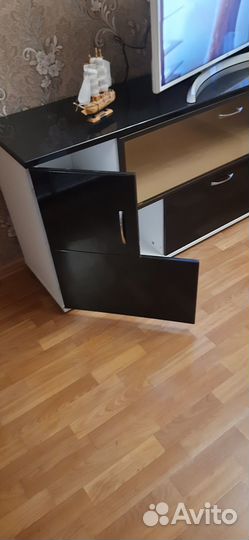 Тумба под телевизор