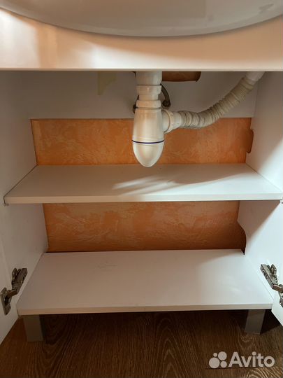 Тумба для ванной с раковиной и смесителем