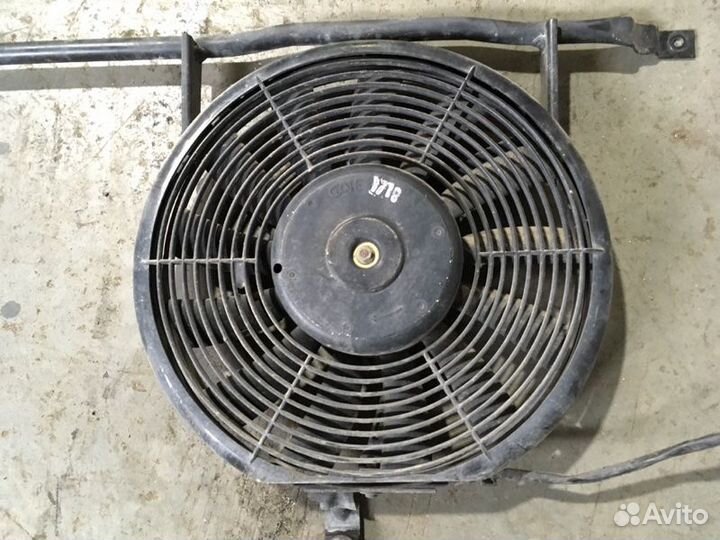Вентилятор радиатора Audi A6 C5 AZA 2001