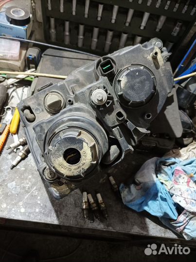 Фара правая kia sorento 1 рестайлинг