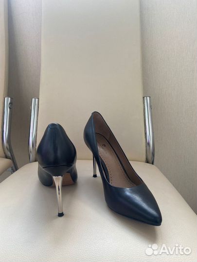 Туфли женские 35 размер Pierre Cardin