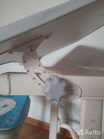 Растущий стол и стул