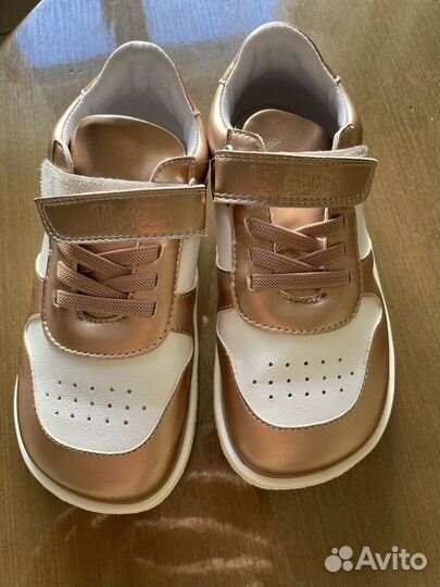 Кроссовки для девочки