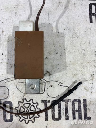 Датчик температуры воздуха Fiat Albea 350A1000