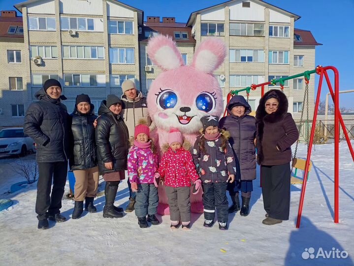 Белый мишка и зайка / Поздравление от Мишки, Зайки