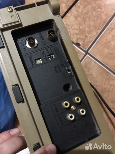 Видеомагнитофон sharp