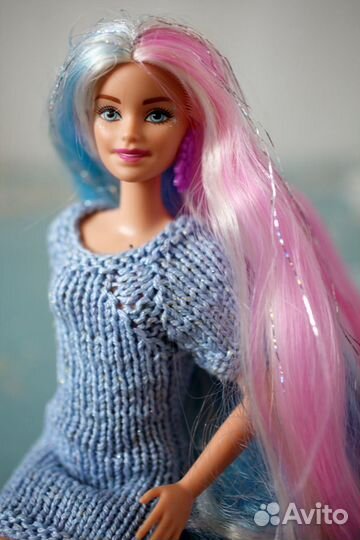 Барби с радужными волосами