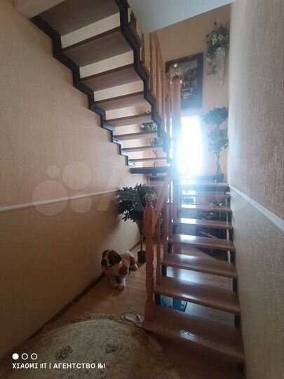 Дом 264 м² на участке 6,3 сот.