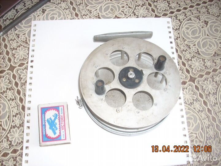 Продам катушки спининговые