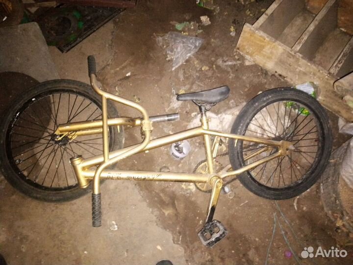 Трюковой велосипед BMX