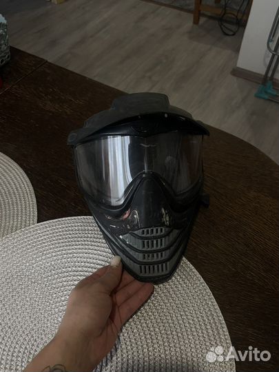 Шлем для пейнтбола