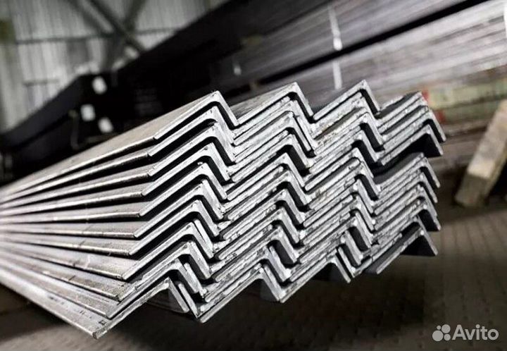 Уголок металлический