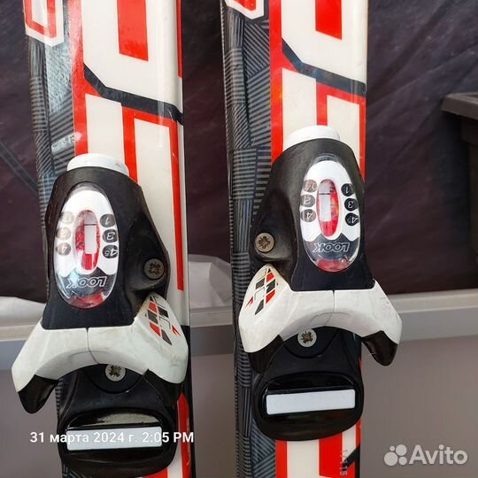 Детские горные лыжи и ботинки