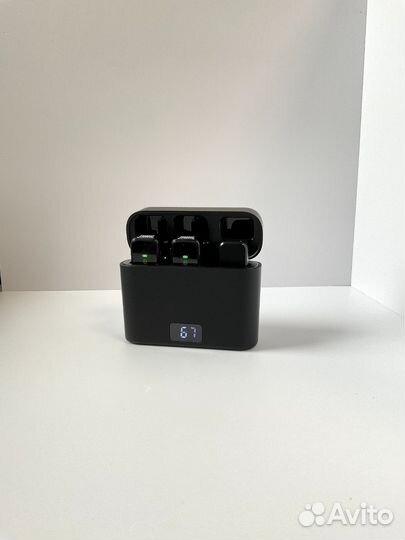 Петличный микрофон для iPhone вход лайтинг