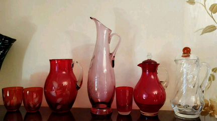 Кувшины графины цветное стекло, цветной хрусталь