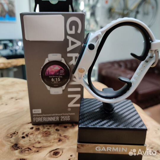 Garmin Forerunner 255S Music Whitestone