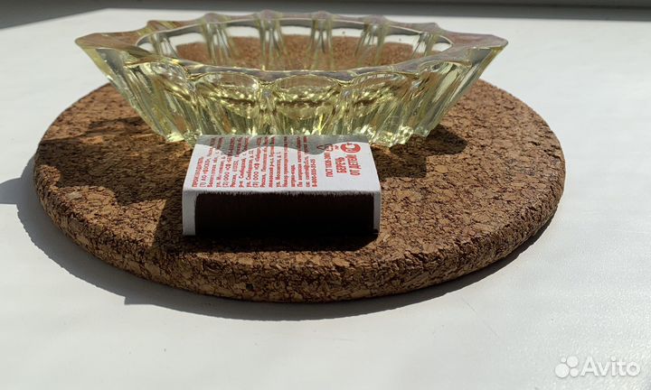 Пепельница лодочка жёлтое цветное стекло СССР гхз