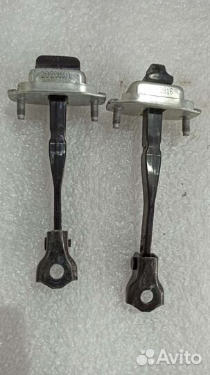 Ограничитель двери renault arkana