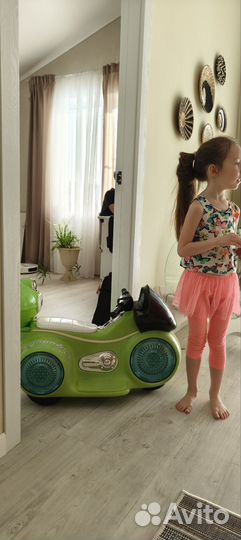 Детский электромобиль