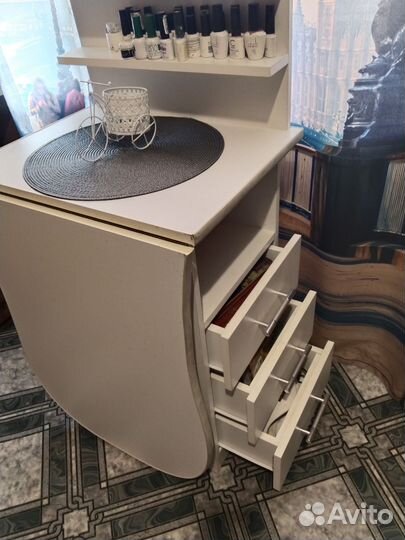 Маникюрный стол складной бу