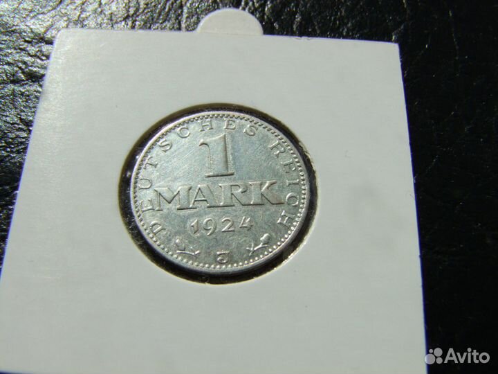 1 марка.1924. J. Состояние XF