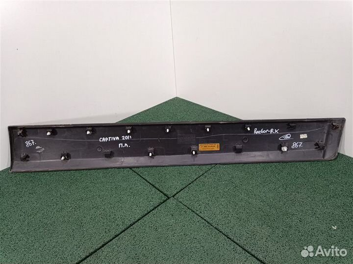 Молдинг двери передний левый Chevrolet Captiva