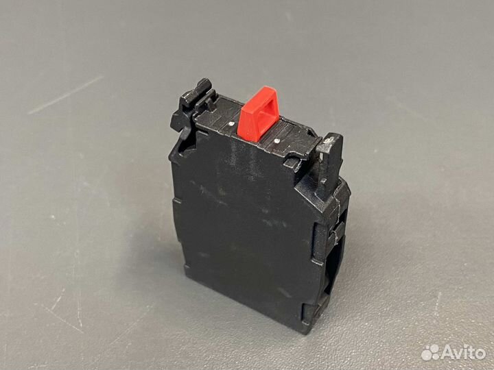 Siemens 3SU1400-1AA10-1EA0 новый, 309 шт