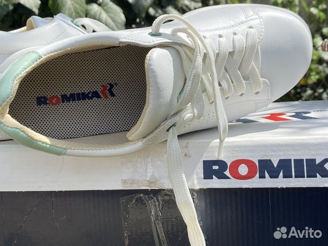 Продаю кроссовки Romika