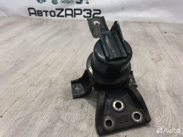 Опора двигателя передняя правая Mitsubishi Lancer