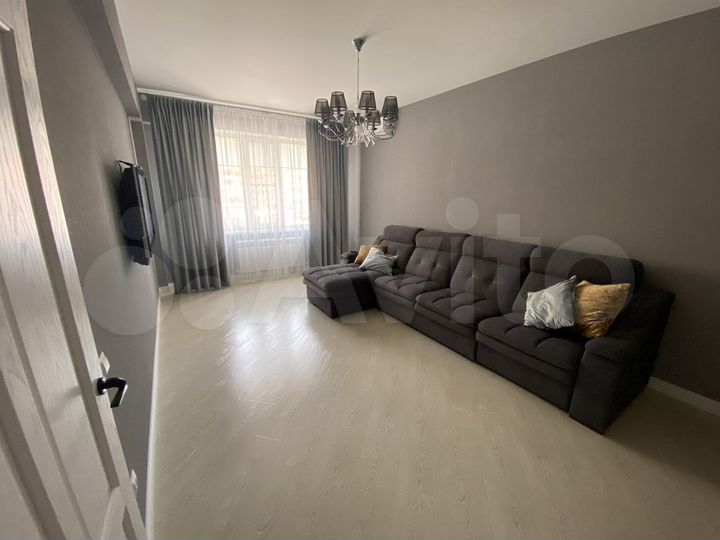 2-к. квартира, 70 м², 5/12 эт.