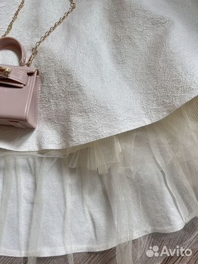 Праздничное платье для девочки 122/128