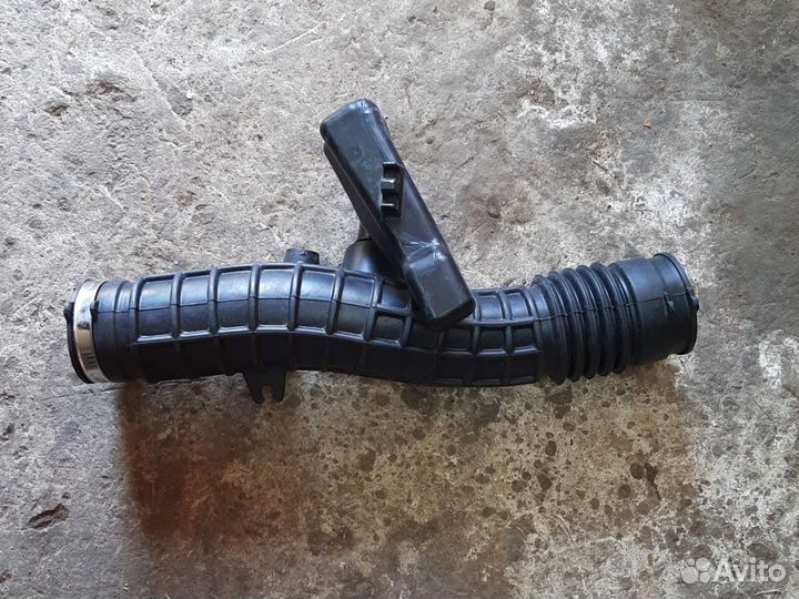 Патрубок воздушного фильтра Рено Каптюр Kaptur