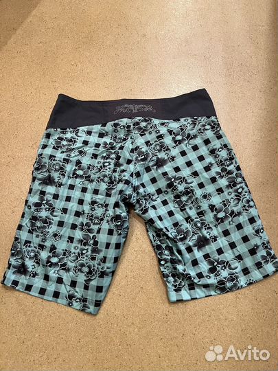 Шорты женские