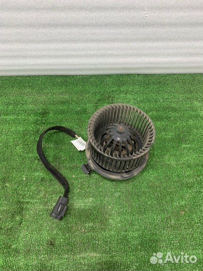 Моторчик печки Renault Logan седан 1.6 K7MC697 (84