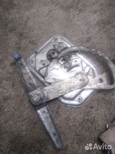 Механизм стеклоподъемника левый Scania 4серии