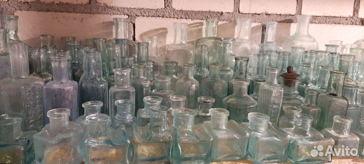Старинные пузырьки и бутылочки