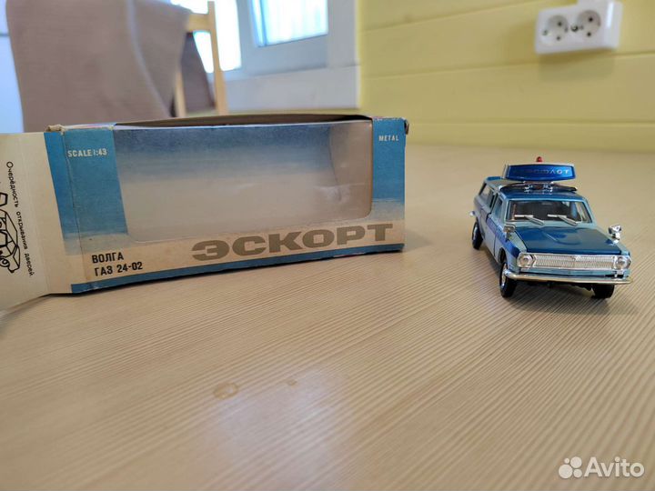 Модель СССР 1:43 газ 24-02 Волга Синяя Эскорт