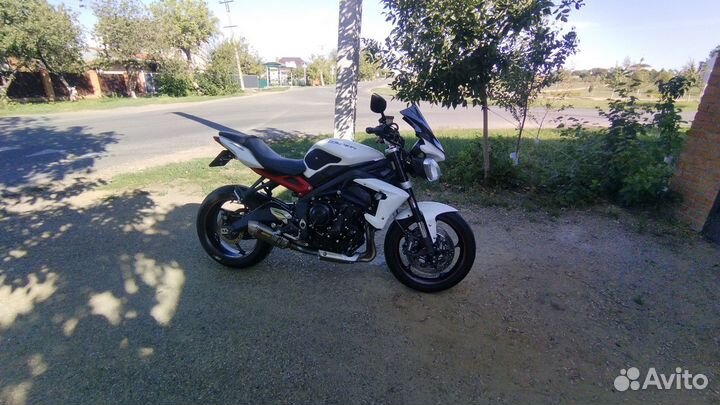 Triumph street triple 675R