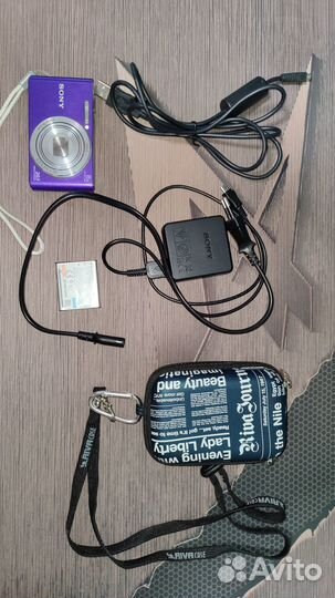 Sony DSC-W830 компактный