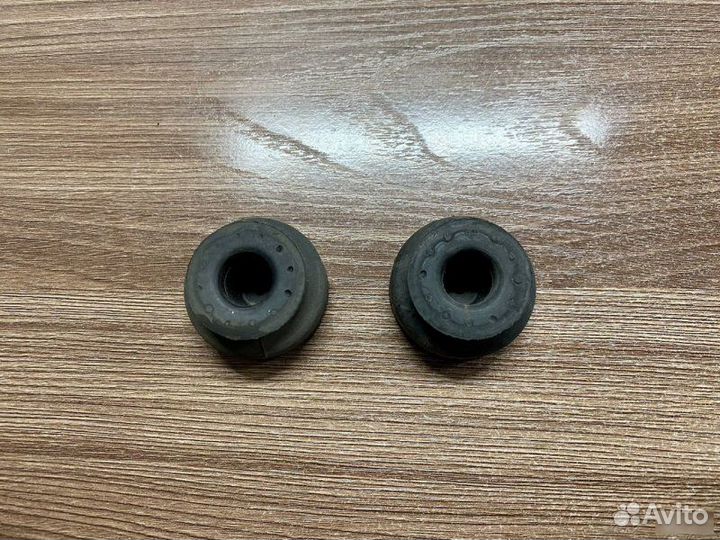 Подушки крепления радиатора Honda Civic 8