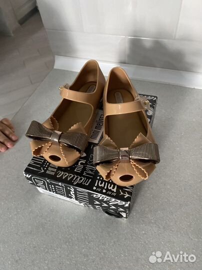 Mini melissa 26 27