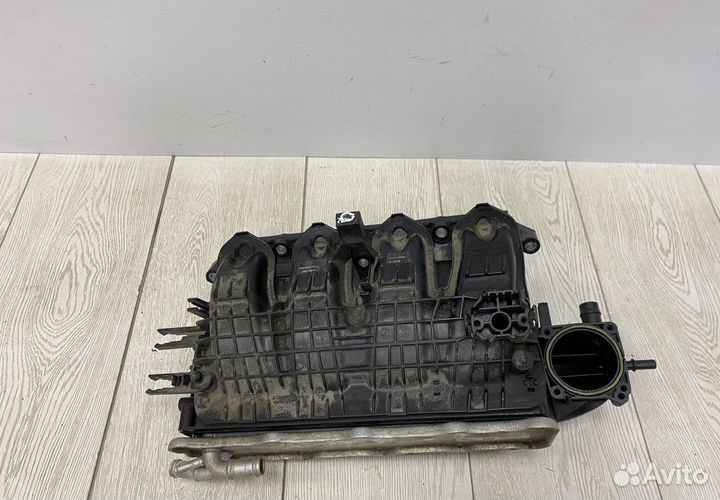 Впускной коллектор Skoda Octavia A7 1.4 OEM 04E129711L