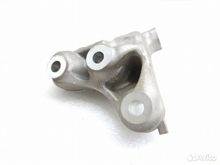 Кронштейн генератора Nissan Teana L33 2.5 QR25DE